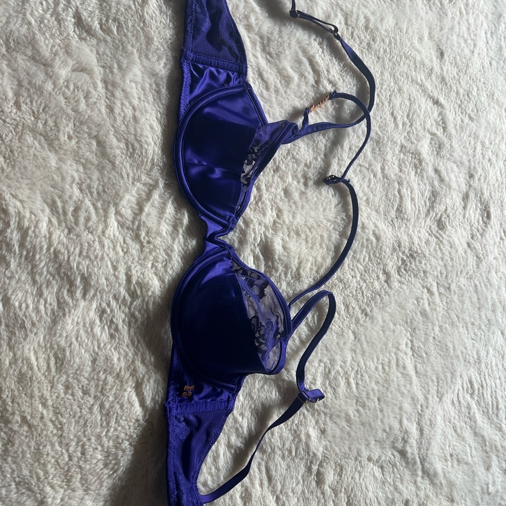 Elegant Purple Lace Bra